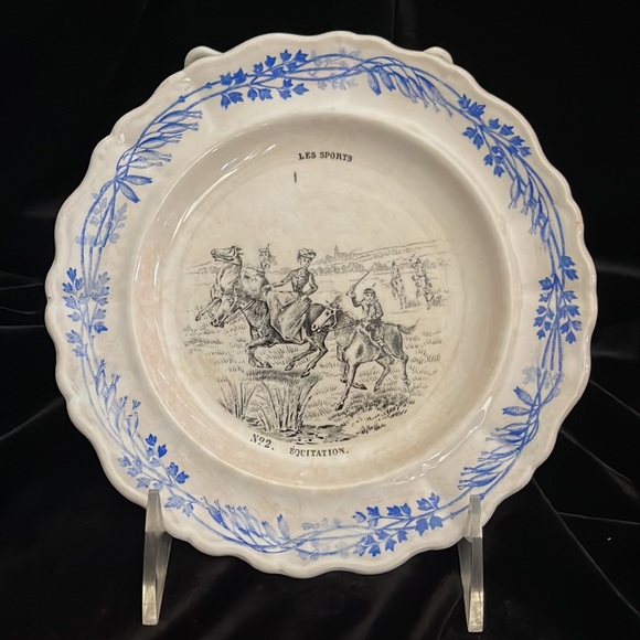 Antique Creil Et Montereau Terre de Fer France “LES SPORTS” Set Of 12 Plates - Picture 3 of 14